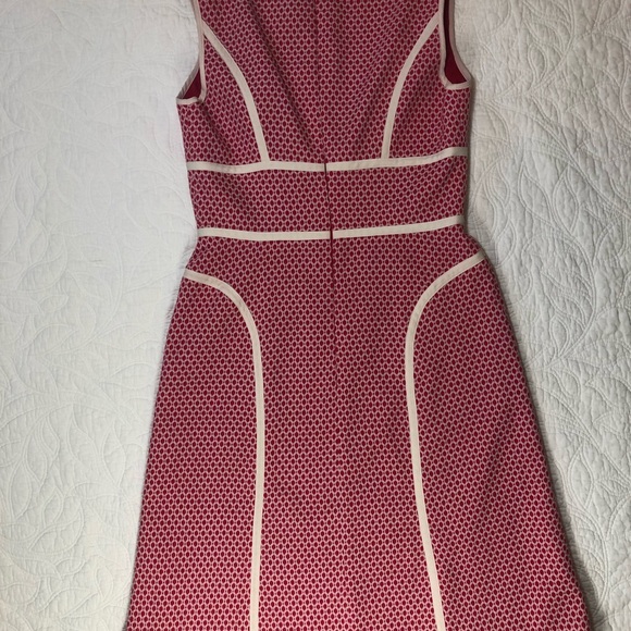 Fuschia Adrianna Papell Dress EUC - Picture 4 of 7